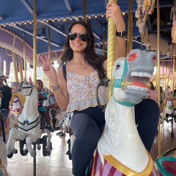 Meet Your Posher - Picture 6 of 6